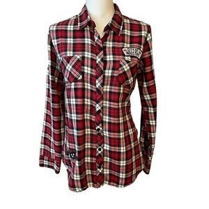Hot Topic Red and Black Furry N' Fierce plaid long sleeve Button-Up Shirt. Sz. M